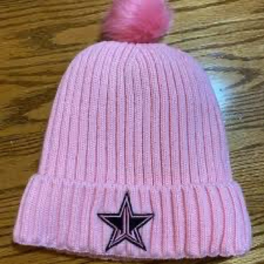 Queen Supreme Jeffree Star winter beanie with pom